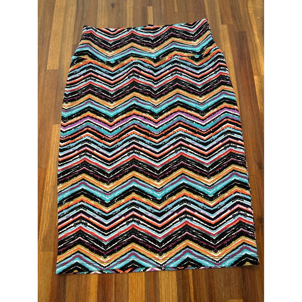 LuLaRoe Cassie Skirt Women XS Multi Chevron Excellent Zigzag Pencil Stretch
